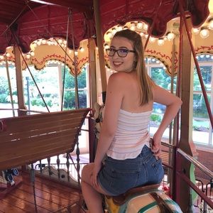 Meet your Posher, Rachel